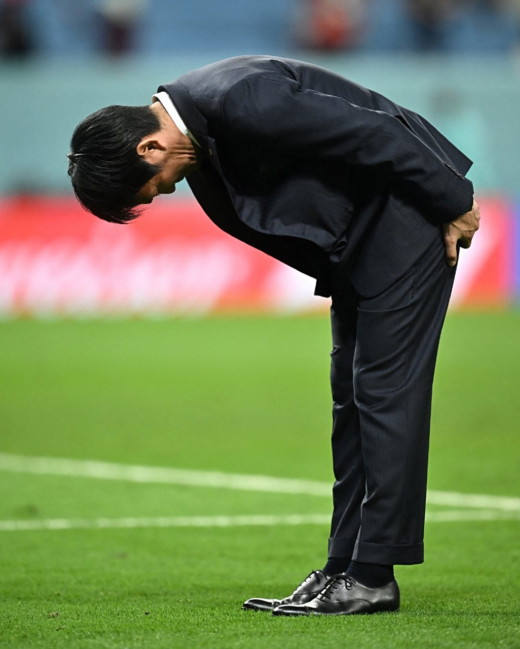 爱游戏-雄鹿队季后赛出局，主帅宣布引咎辞职，环境内容标题出现关于.-爱游戏