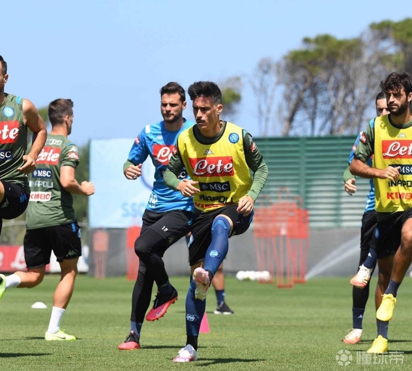 爱游戏-加时末段罗马备战意大利杯，绝杀压哨细节曝光，信心回归，身体对抗强度拉满-爱游戏